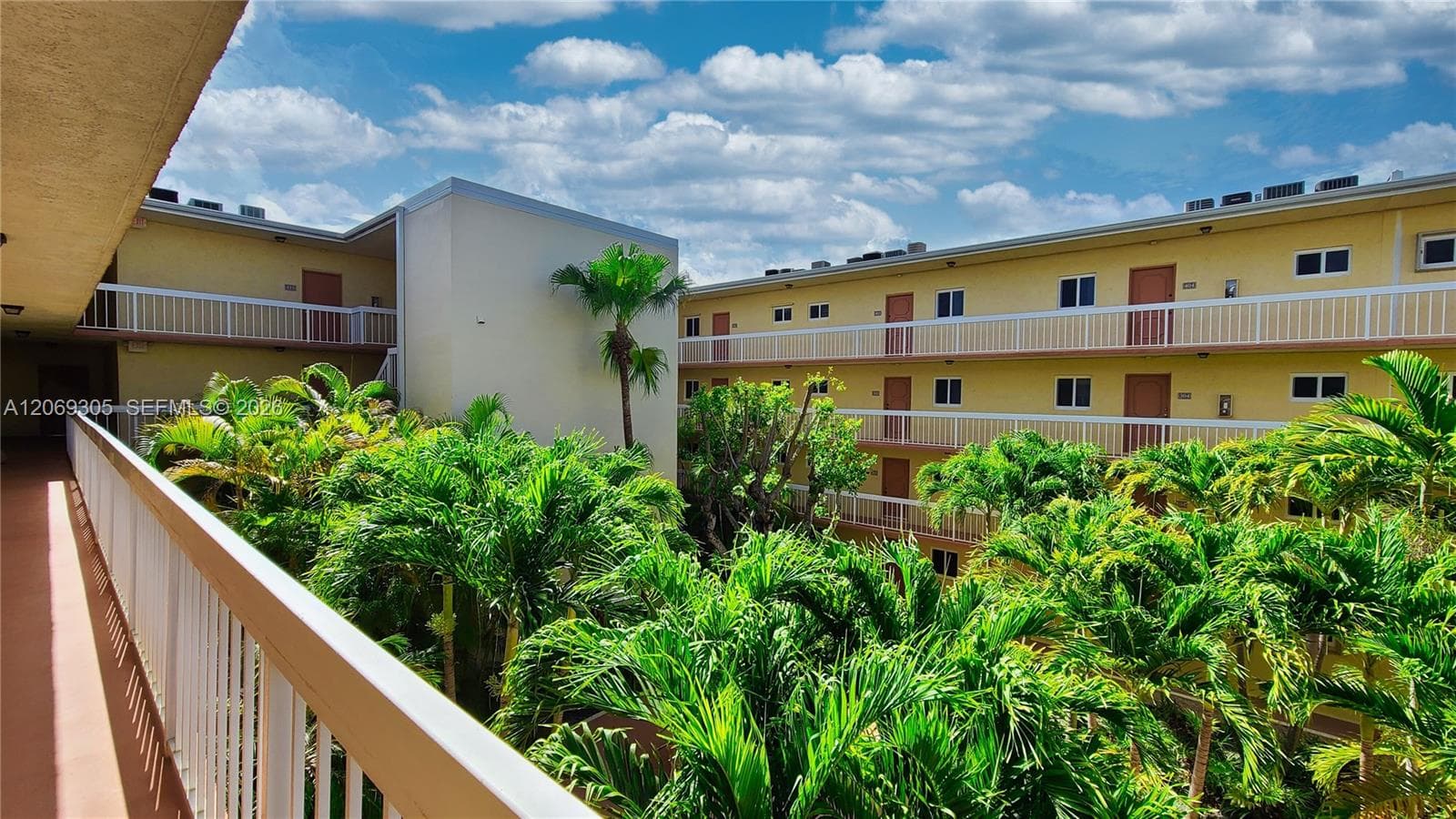 VILLAGE OF KINGS CREEK CO · #N314 in Miami - Photo 2