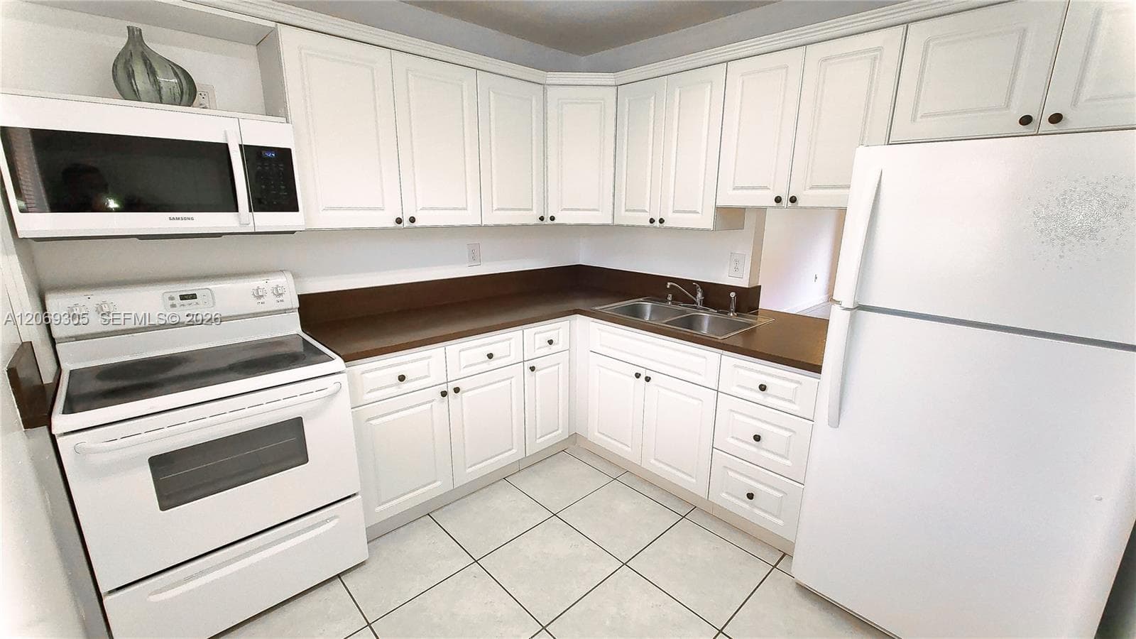 VILLAGE OF KINGS CREEK CO · #N314 in Miami - Photo 3