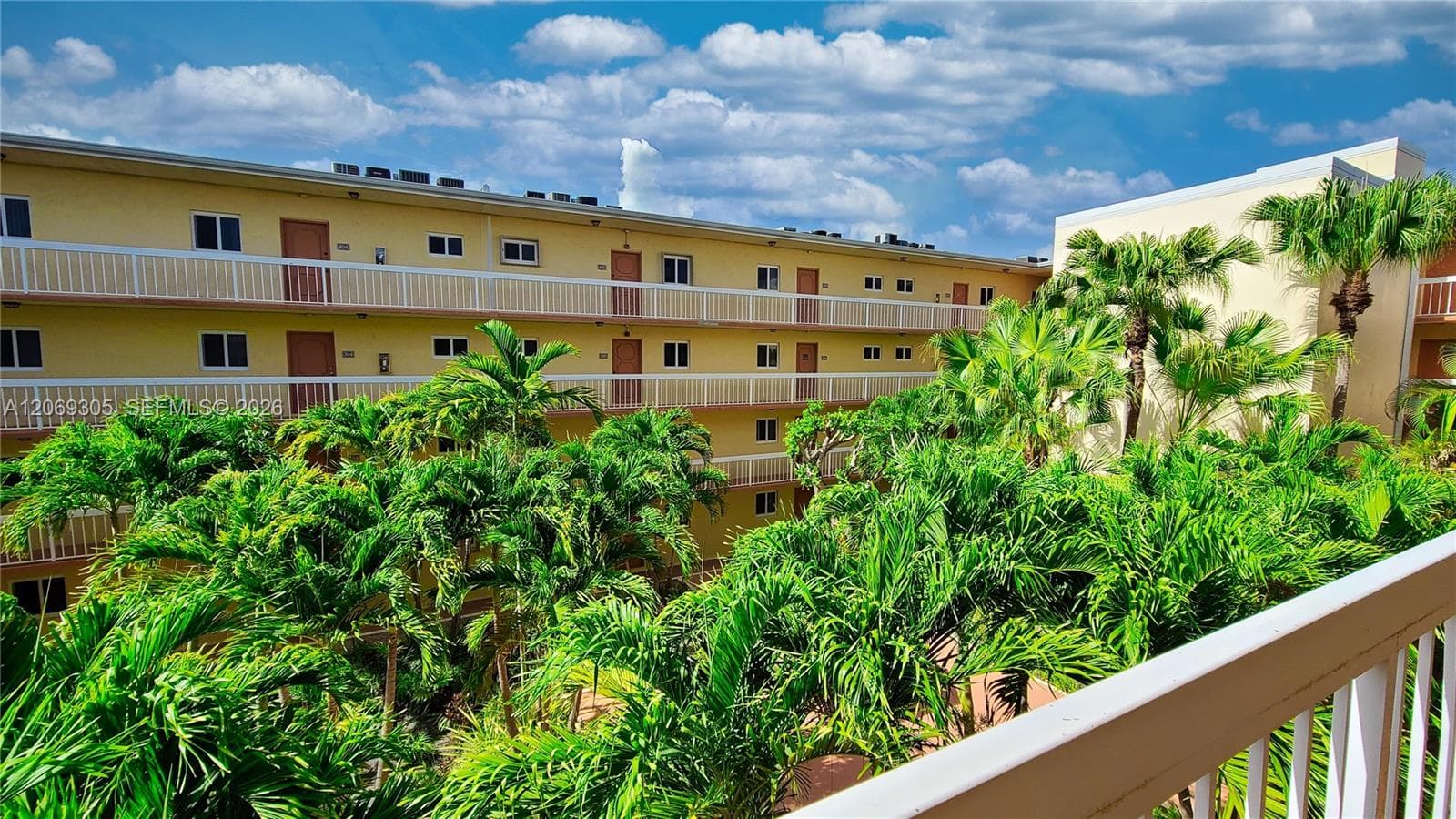 VILLAGE OF KINGS CREEK CO · #N314 in Miami - Photo 1