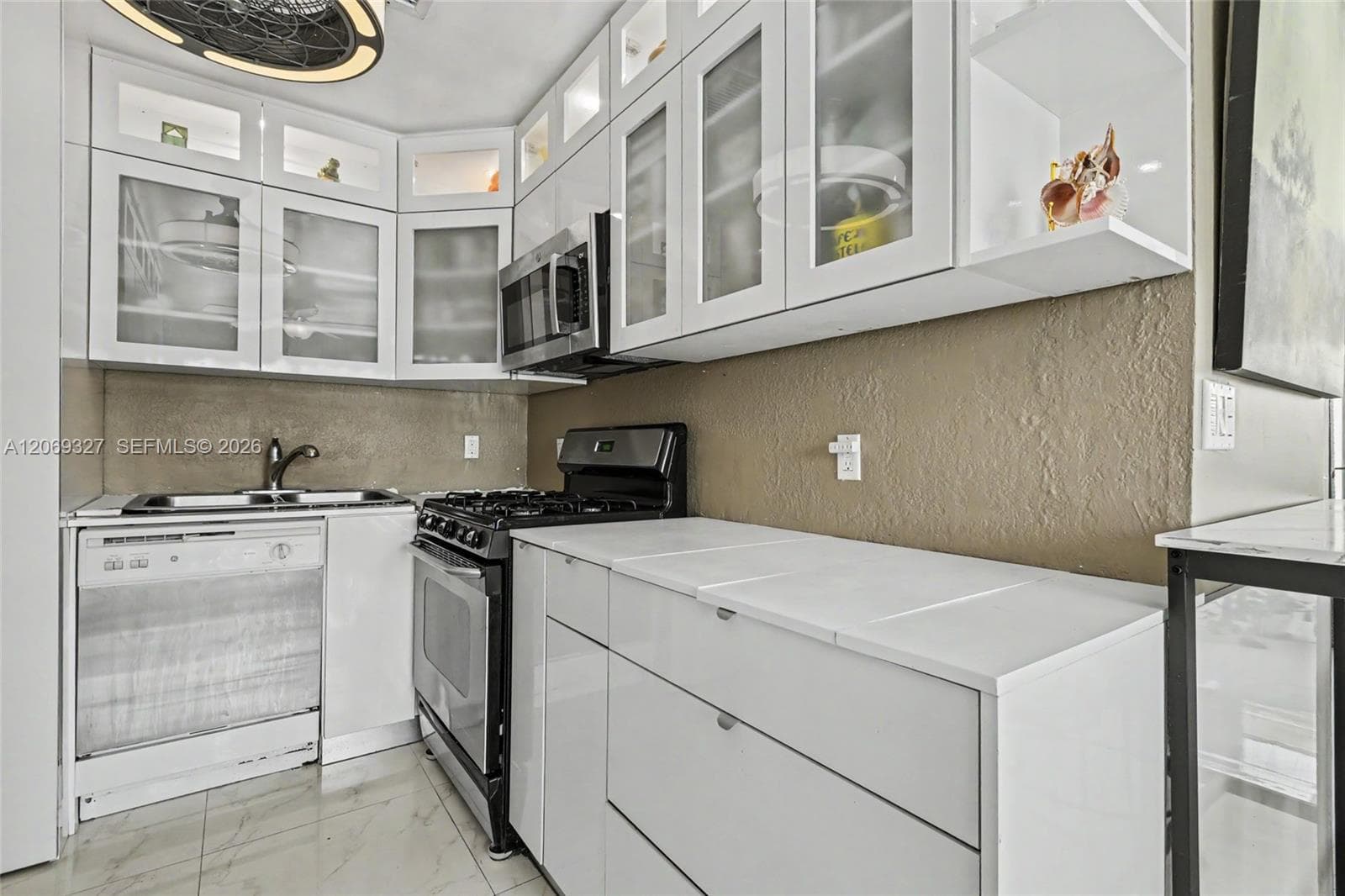 350 South Shore Condo · #15 in Miami Beach - Photo 5