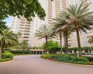 Turnberry On The Green · #210 in Aventura - Photo 1