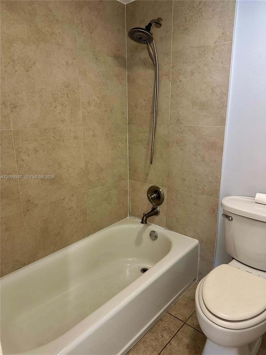 ENSENADA CONDO · #EI-216 in Aventura - Photo 19