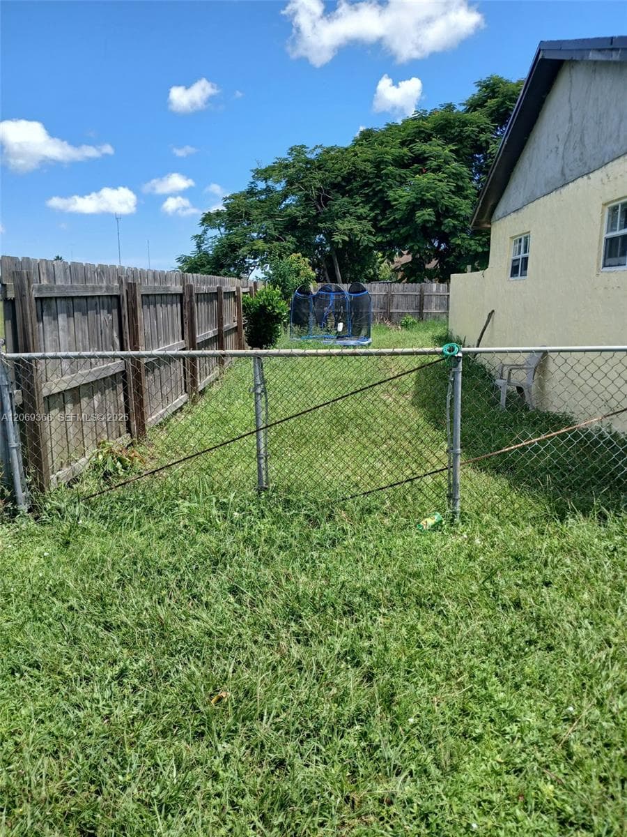3009 NW 204th Ter photo 5