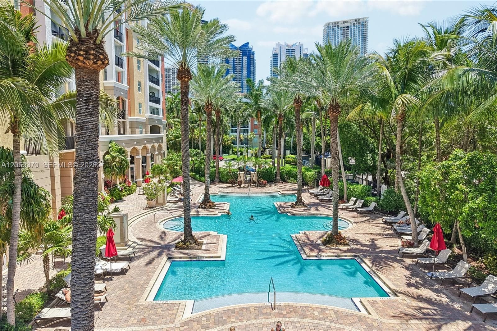 Porto Bellagio · #1407 in Sunny Isles Beach - Photo 33