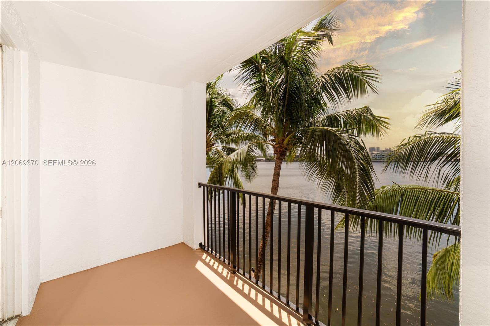 Porto Bellagio · #1407 in Sunny Isles Beach - Photo 31