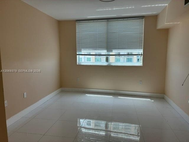 DUO COMDOMINIUM EAST · #701E in Hallandale Beach - Photo 12