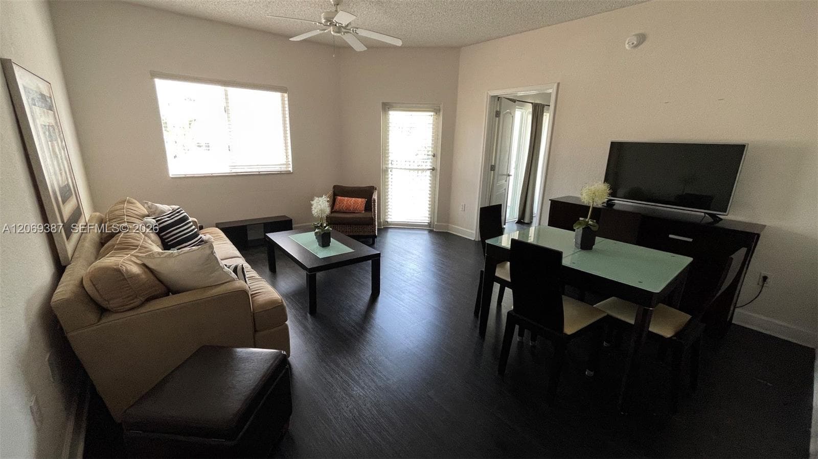 VALENCIA CONDO · #227 in South Miami - Photo 9