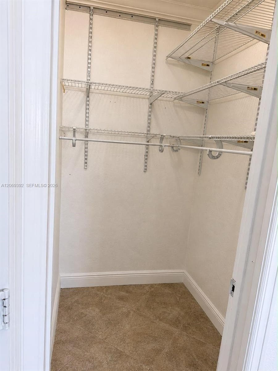10955 SW 177th Ter photo 8