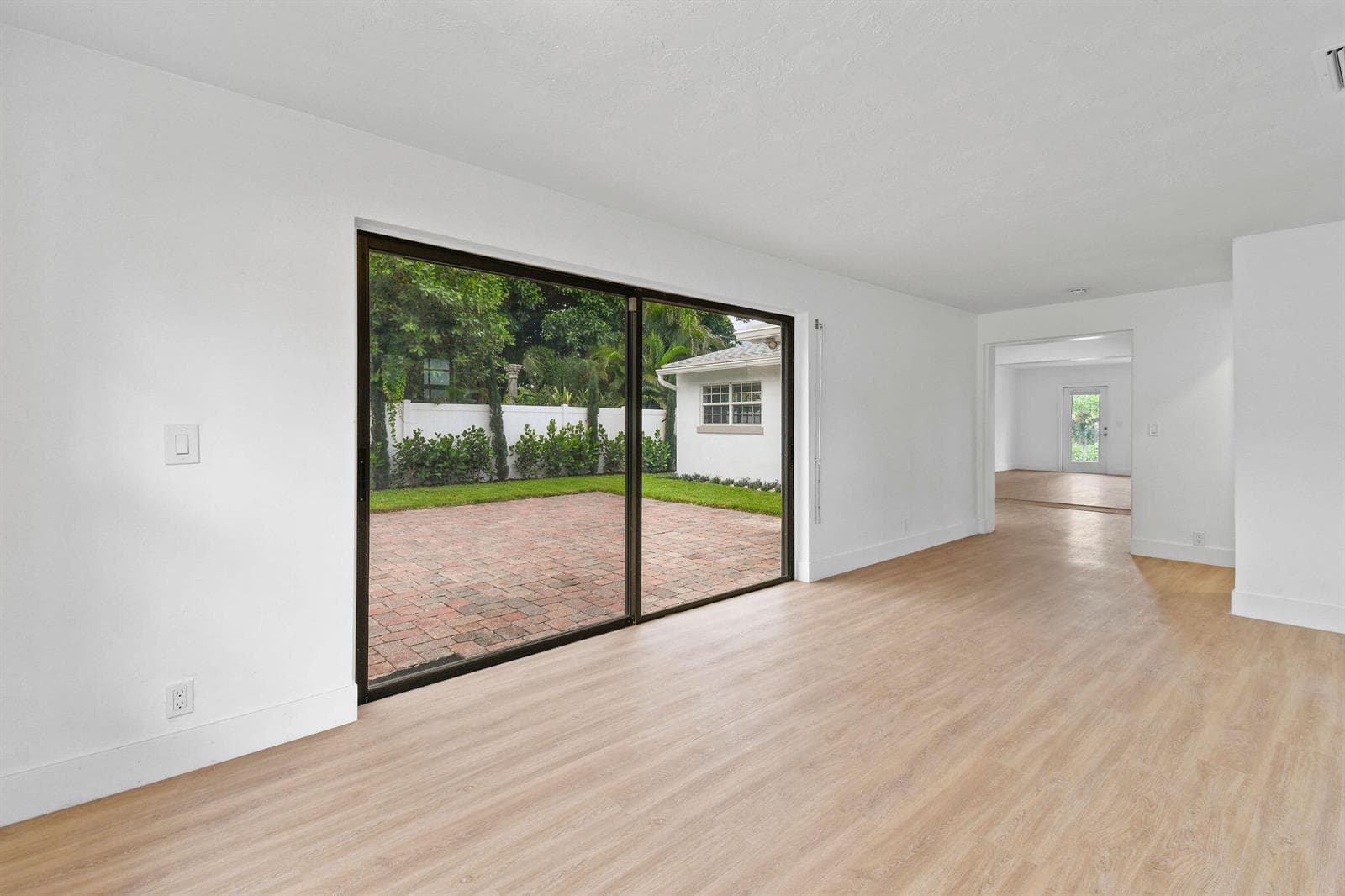 31929thSt_21