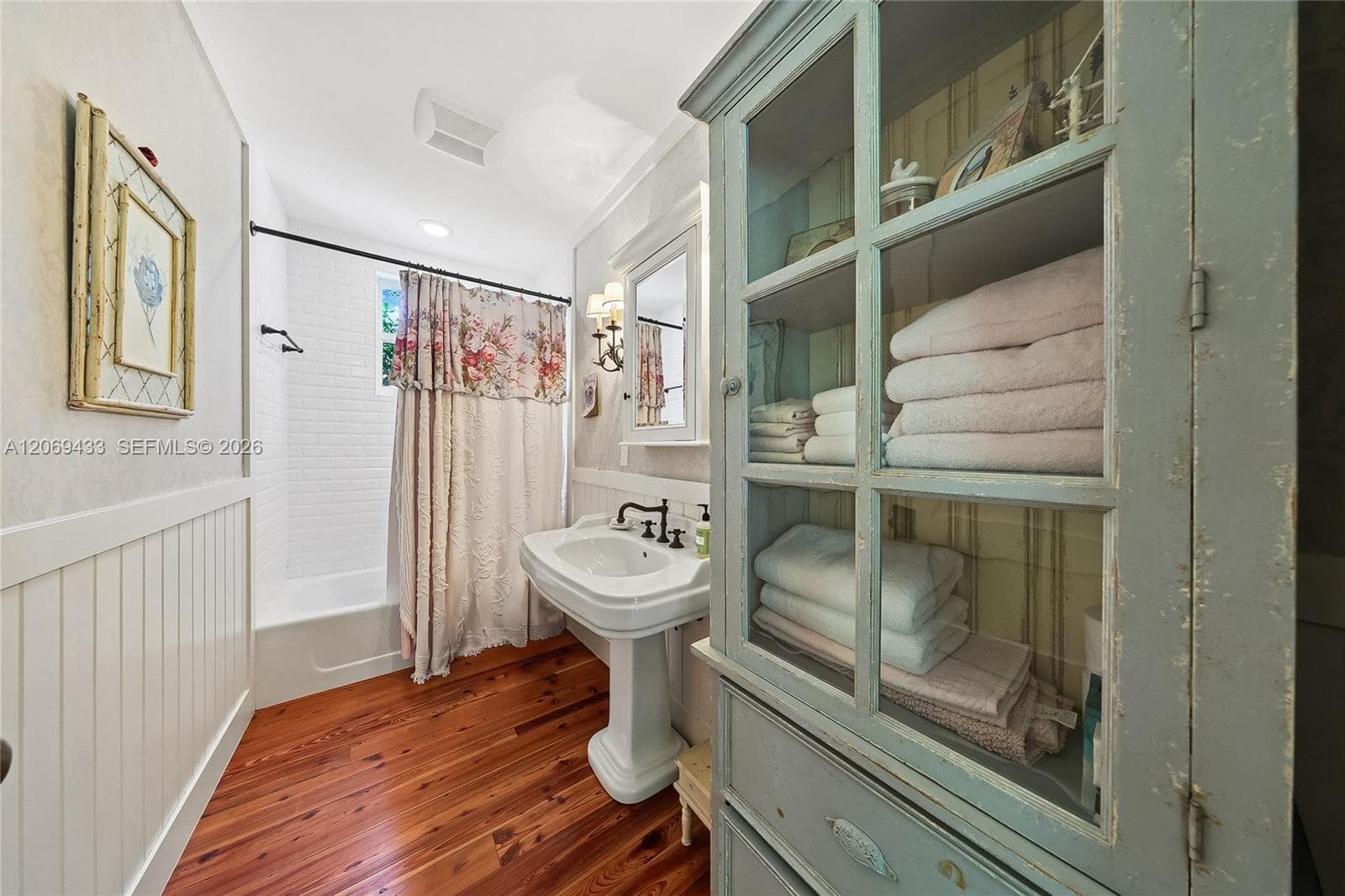 180 Ocean Blvd photo 17