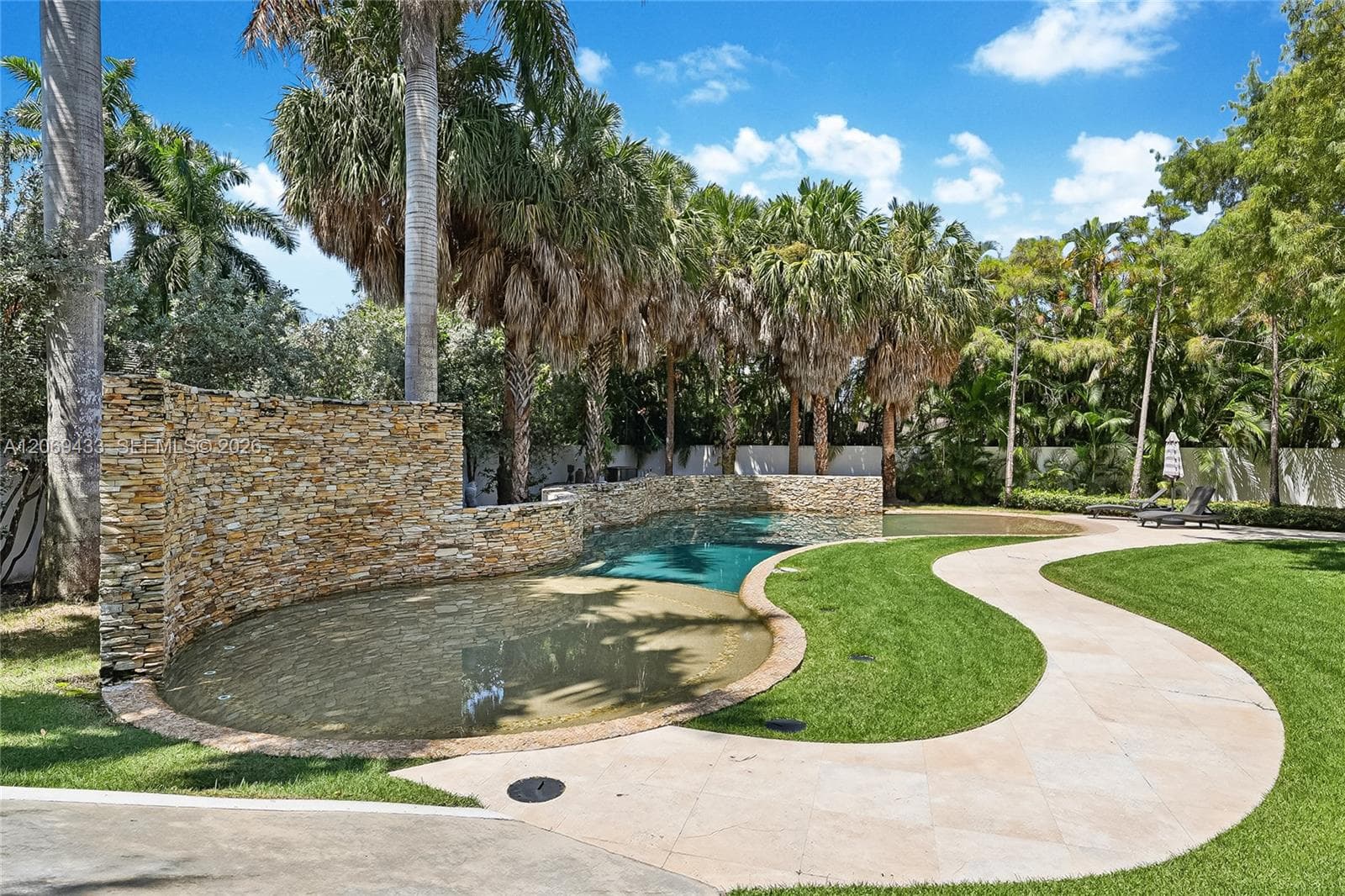 180 Ocean Blvd photo 22
