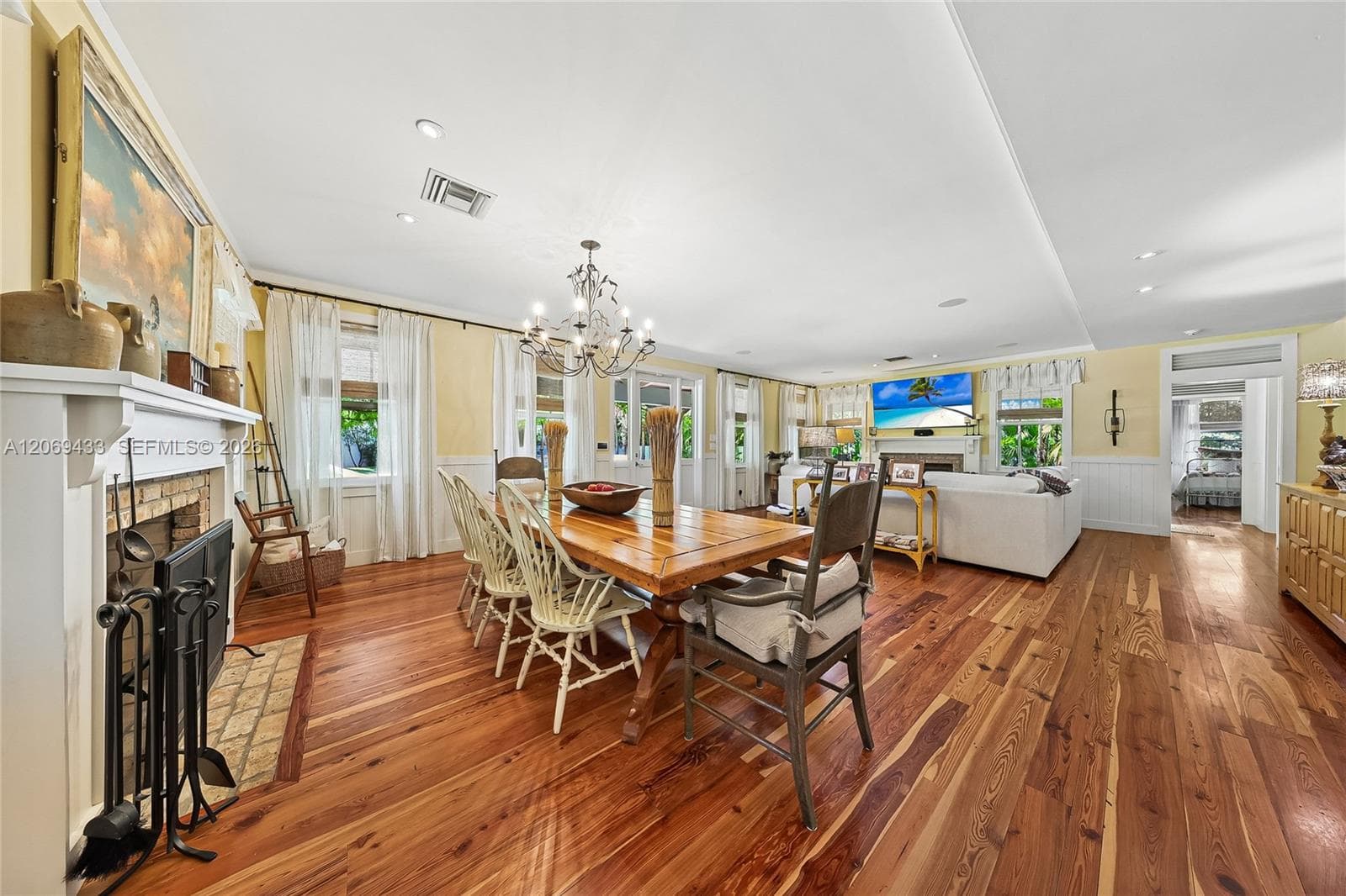 180 Ocean Blvd photo 3