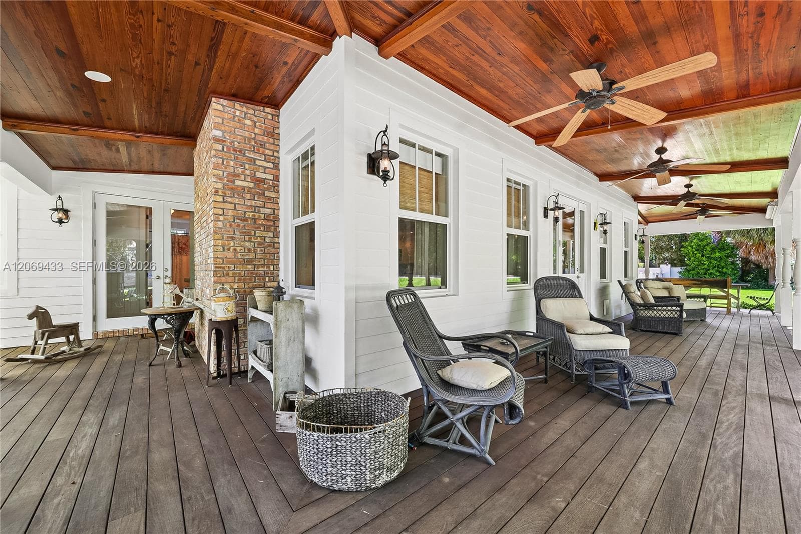 180 Ocean Blvd photo 5
