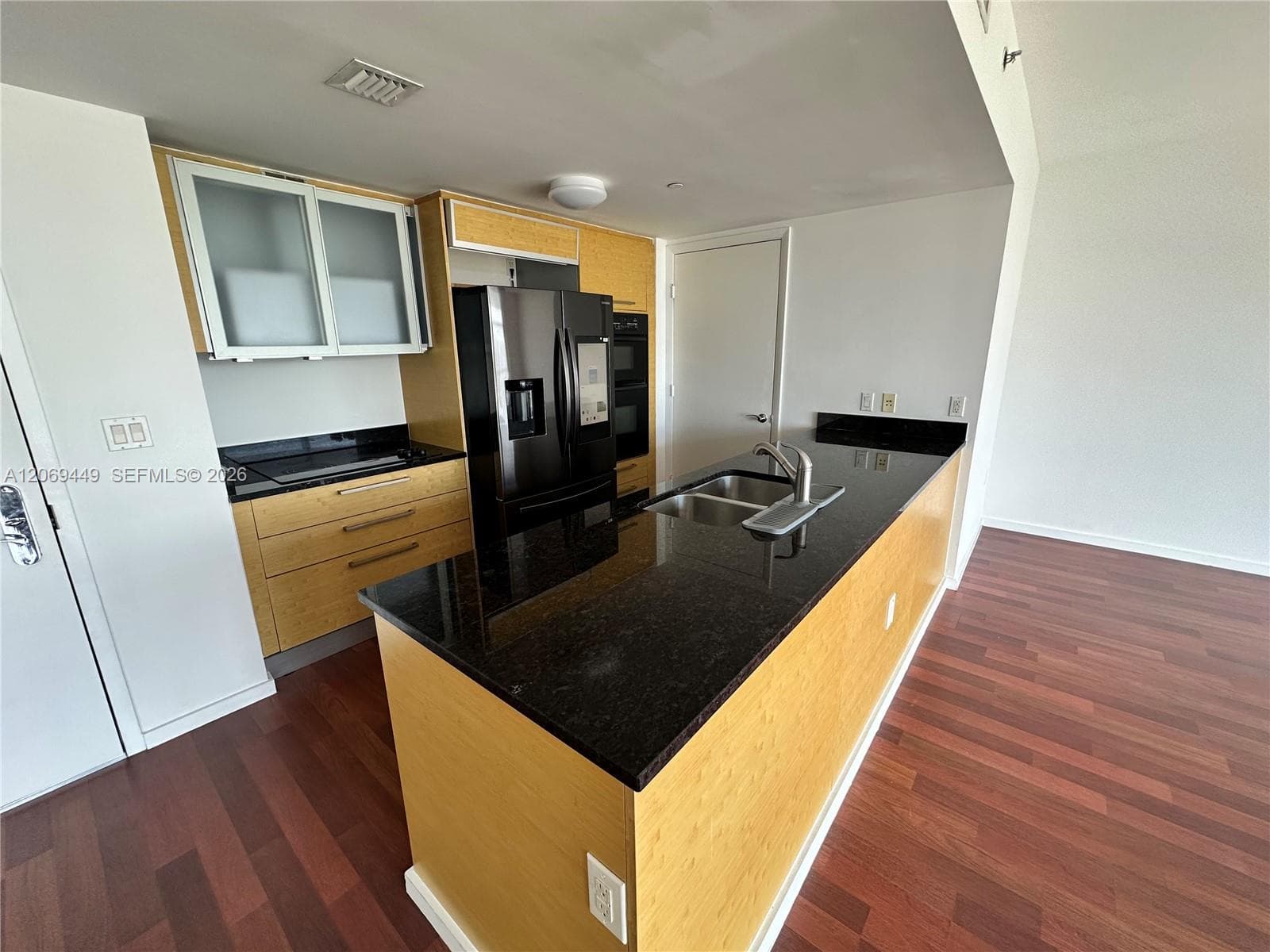 BEACH CLUB TWO · #1607 in Hallandale Beach - Photo 9