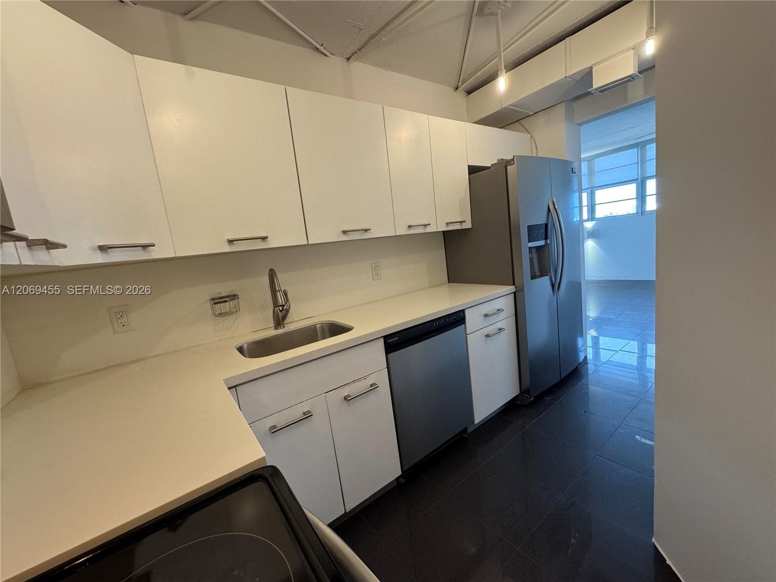 SOUTH BAY CLUB CONDO · #734 in Miami Beach - Photo 7