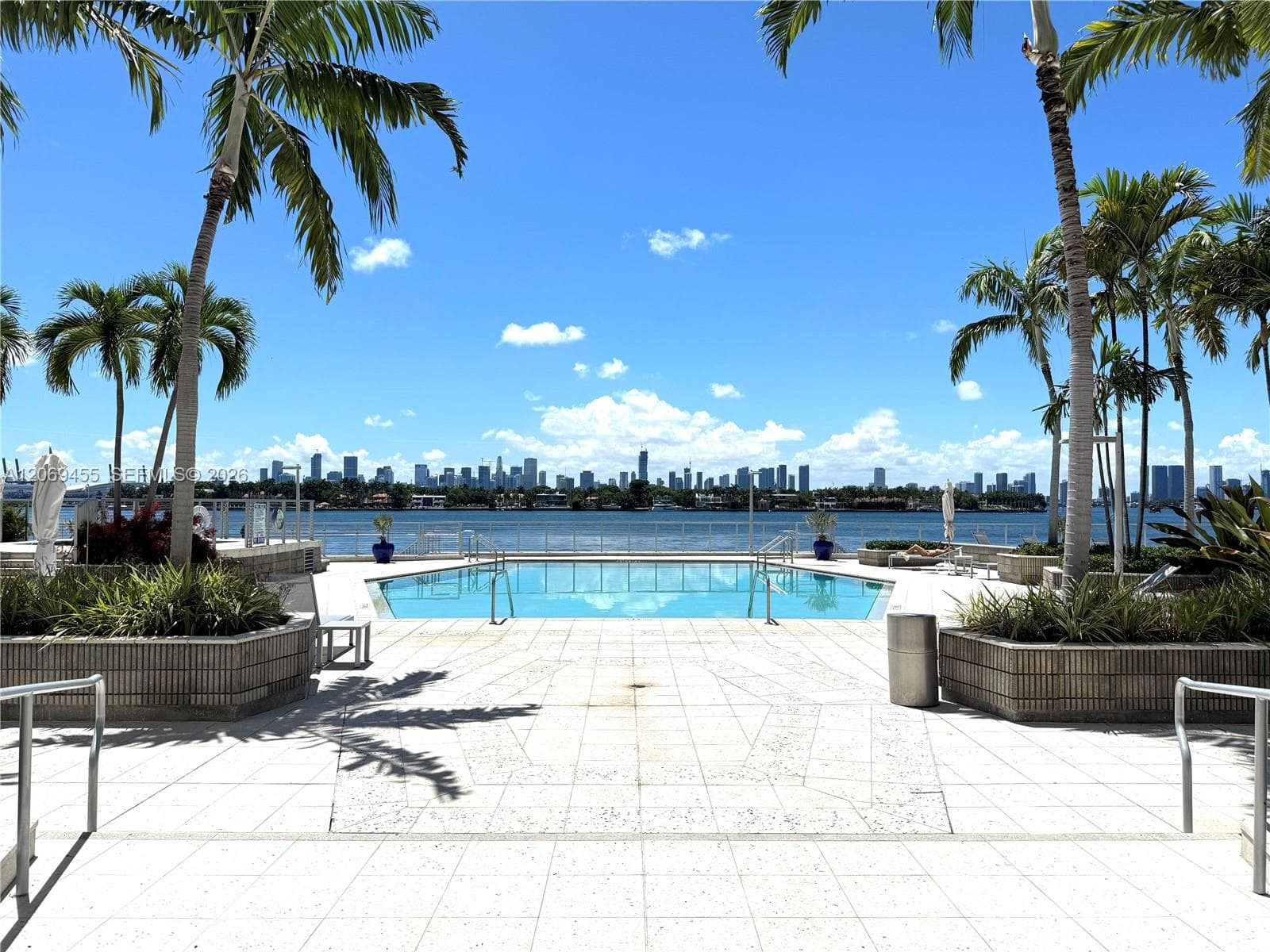 SOUTH BAY CLUB CONDO · #734 in Miami Beach - Photo 20