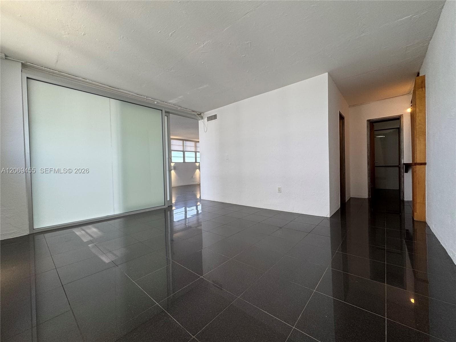 SOUTH BAY CLUB CONDO · #734 in Miami Beach - Photo 14