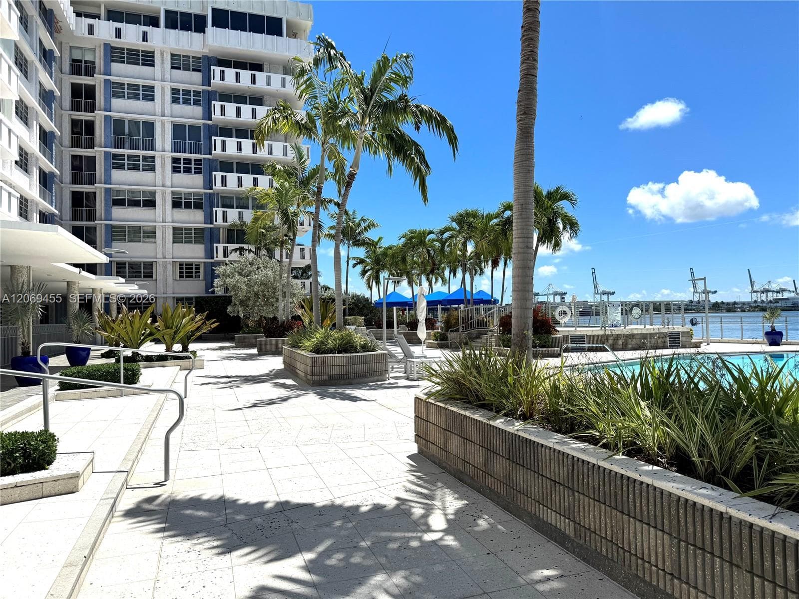 SOUTH BAY CLUB CONDO · #734 in Miami Beach - Photo 21