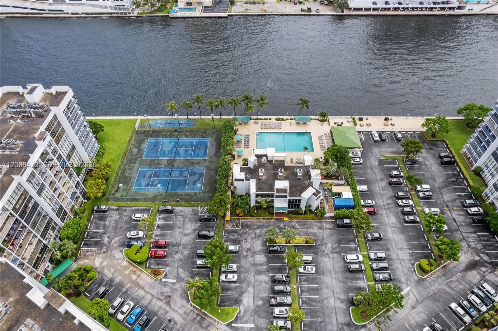 Amenities Pool, Gym, Tennis Courts