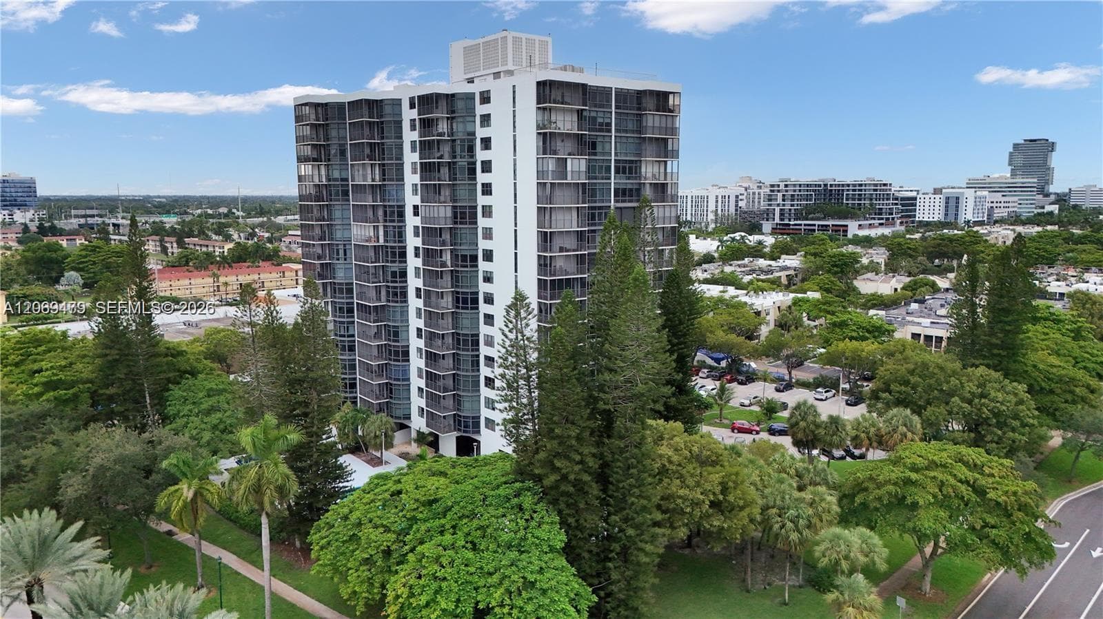 BONAVIDA CONDO · #1003 in Aventura - Photo 1