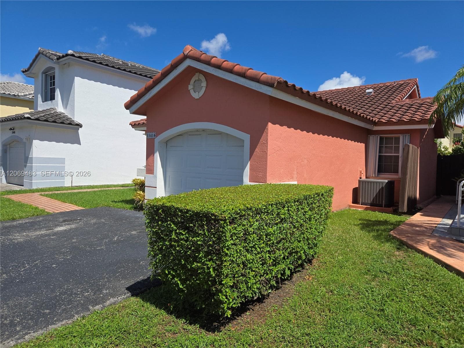 15416 SW 50th Ter photo 2