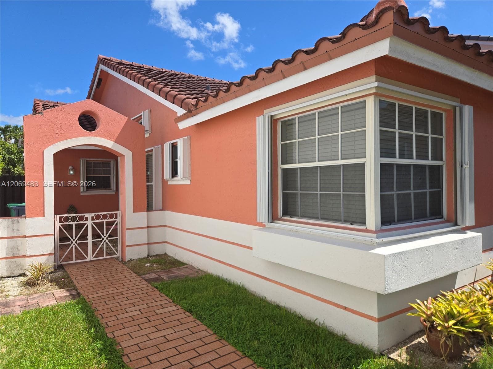 15416 SW 50th Ter photo 3