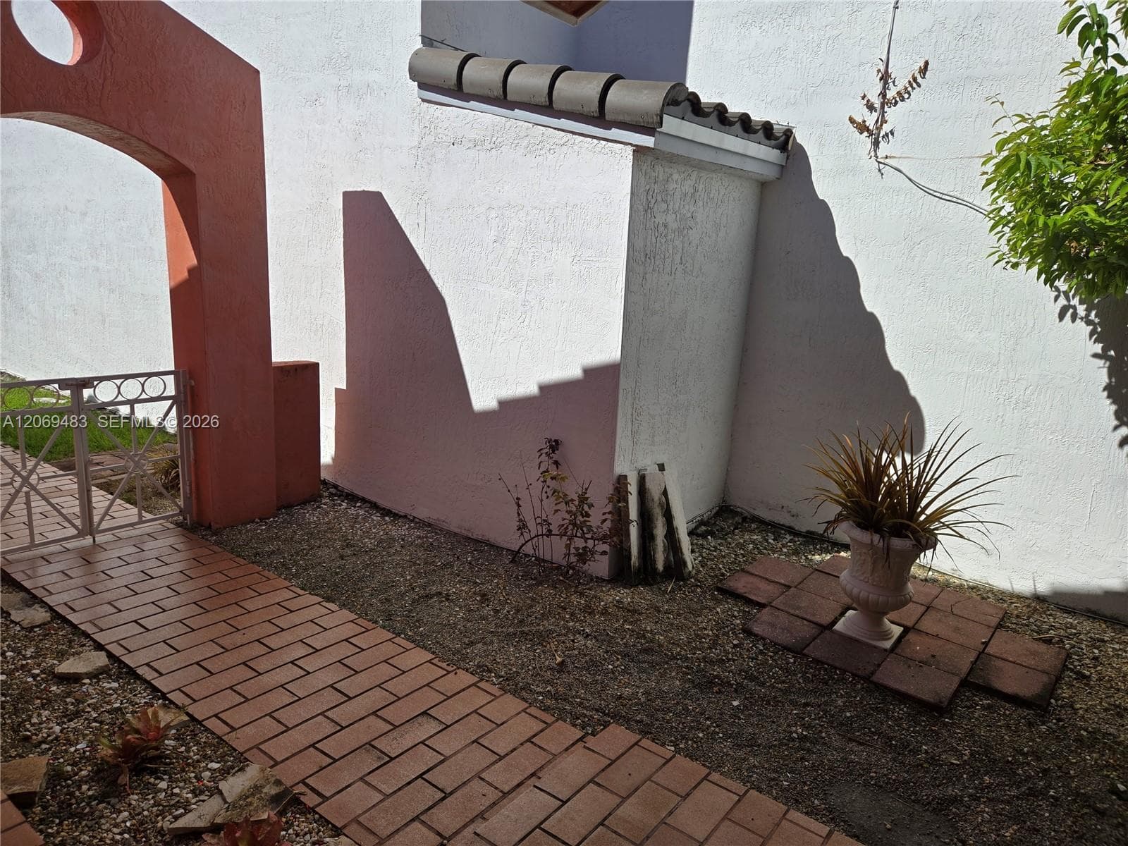 15416 SW 50th Ter photo 28
