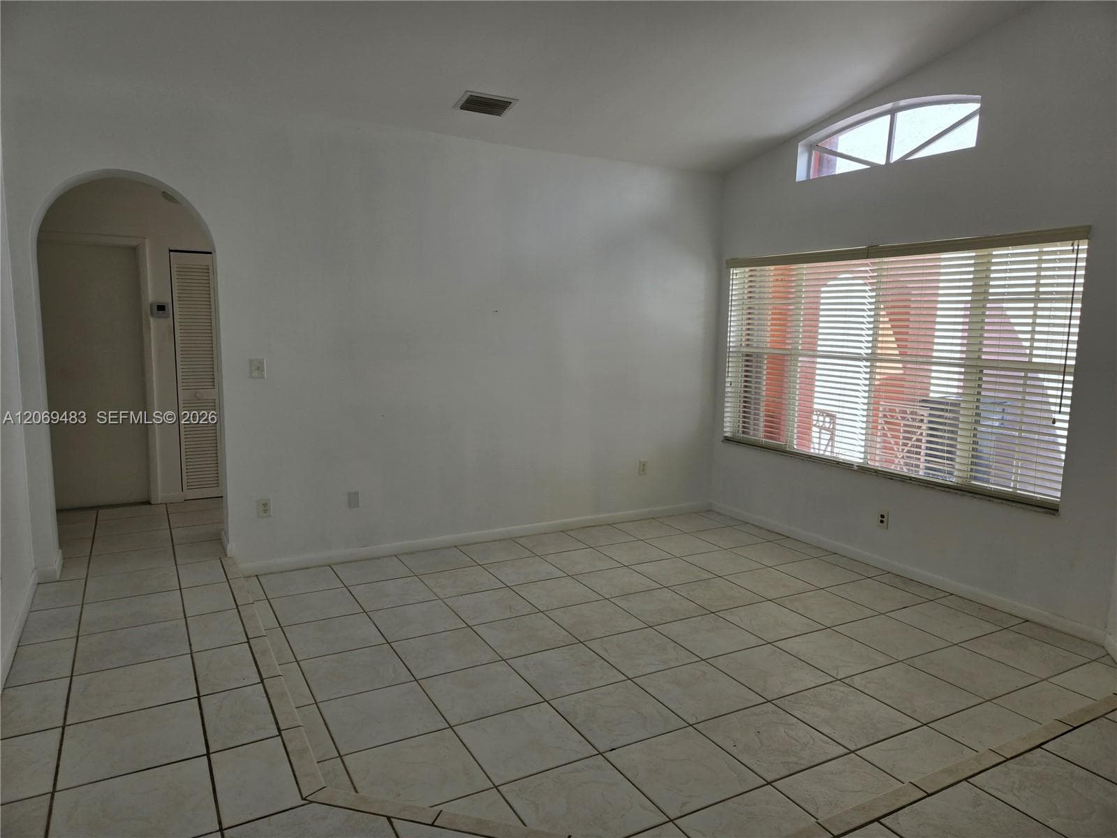 15416 SW 50th Ter photo 5