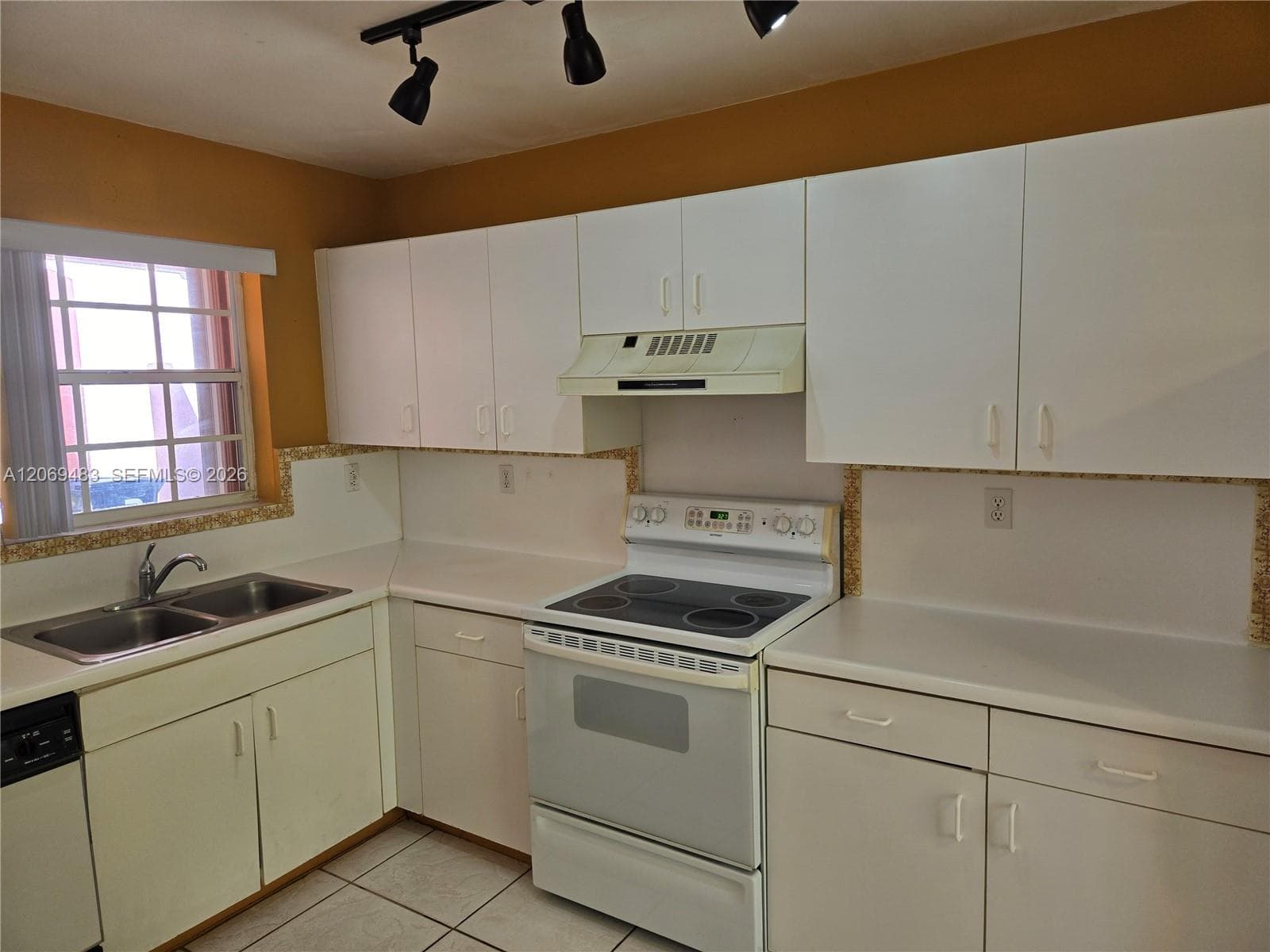 15416 SW 50th Ter photo 10