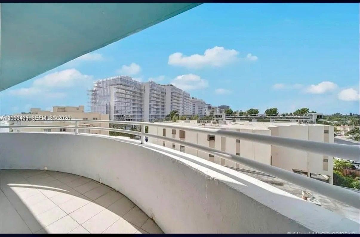 Ocean 91 Condo · #202 in Surfside - Photo 2