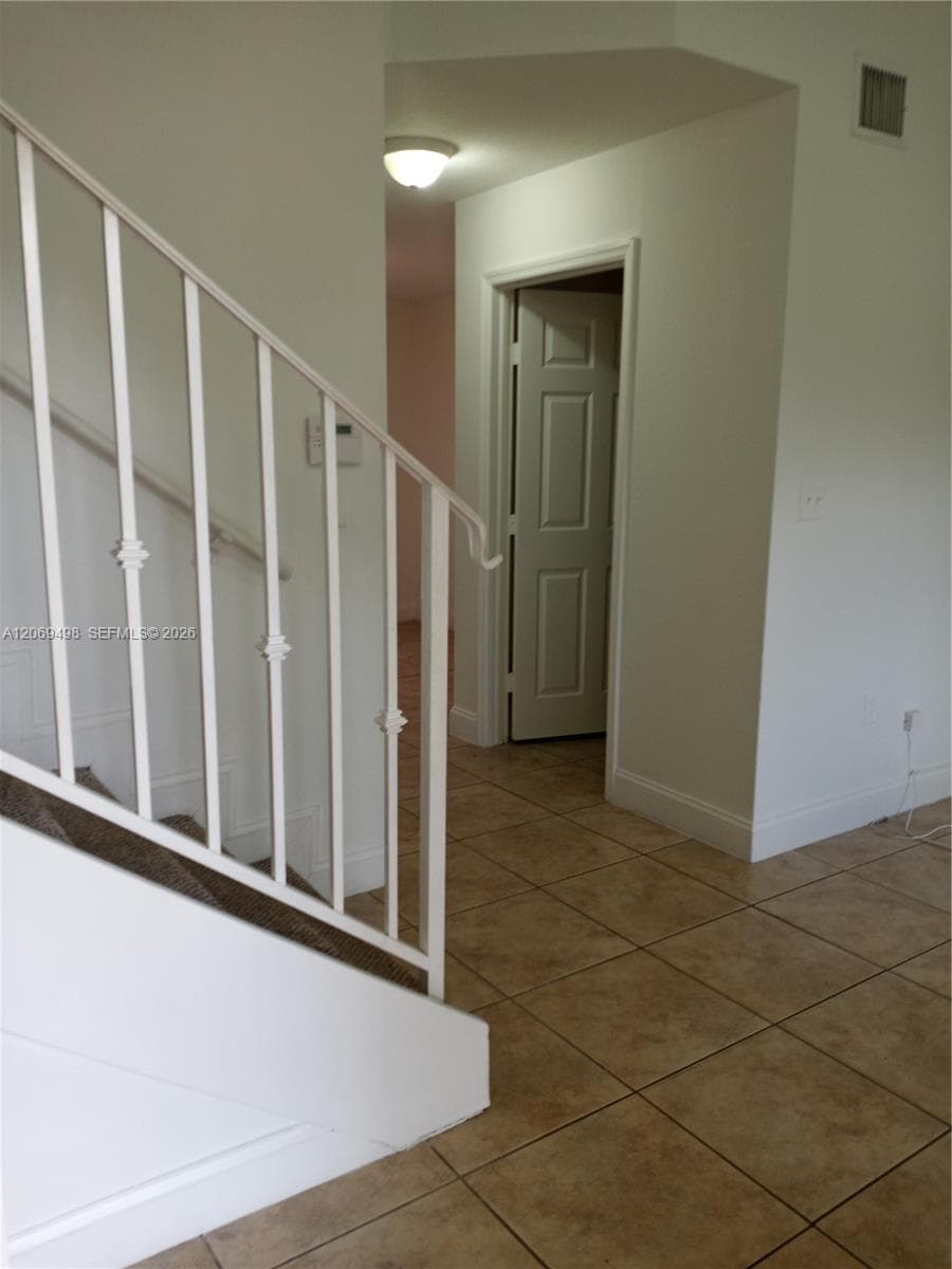 7427 NW 181st Ter #7427 photo 3