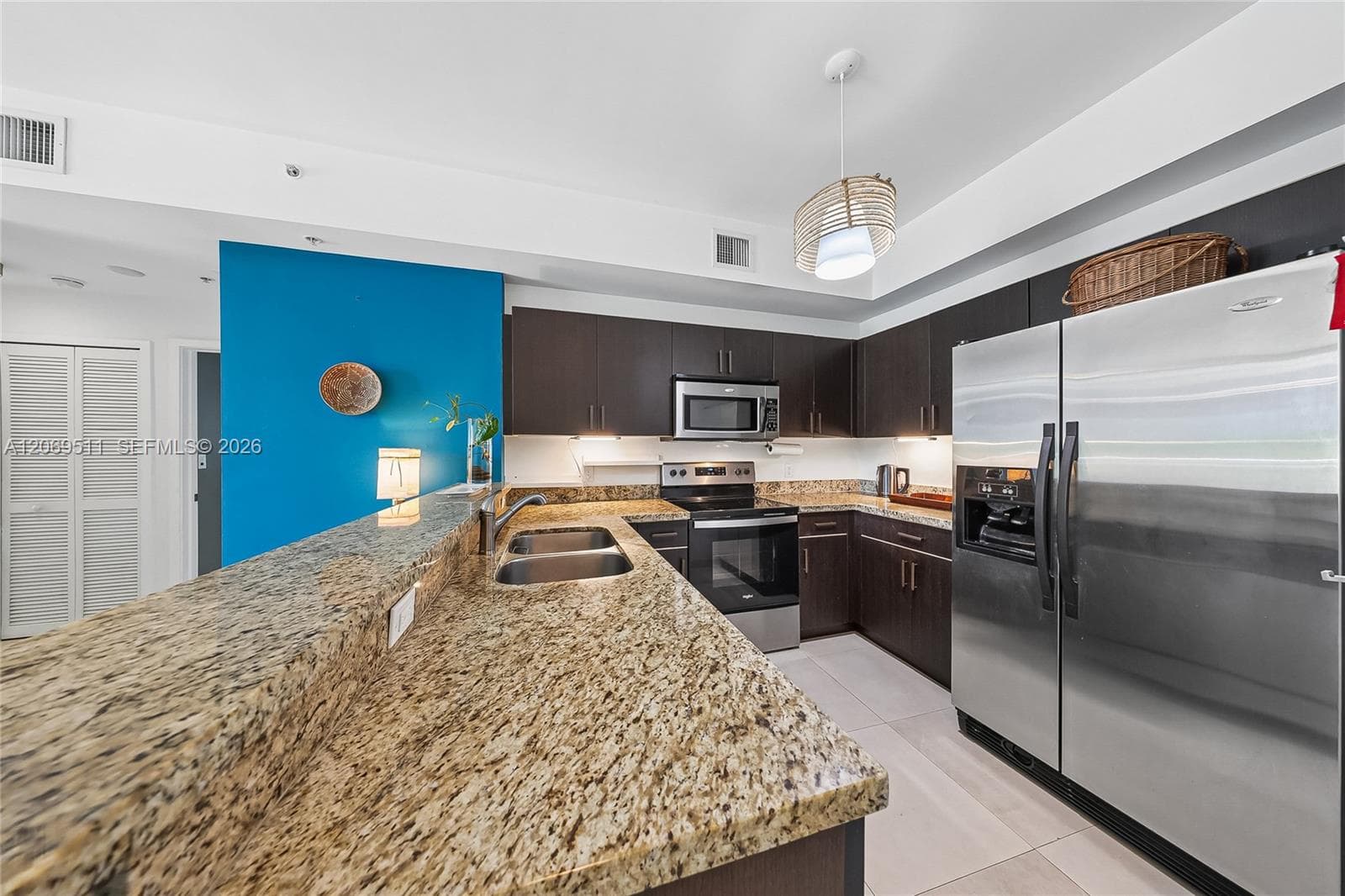 2020 Loft Condo · #302 in Miami Beach - Photo 2