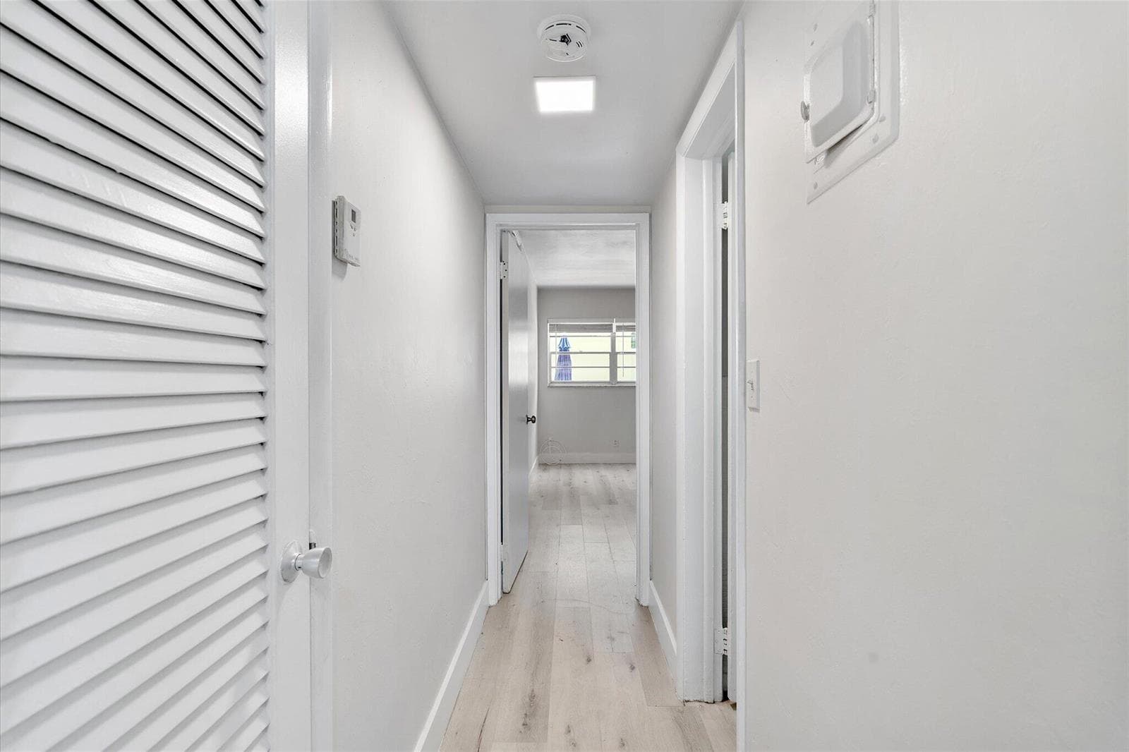 22-1638 Plunkett St_022