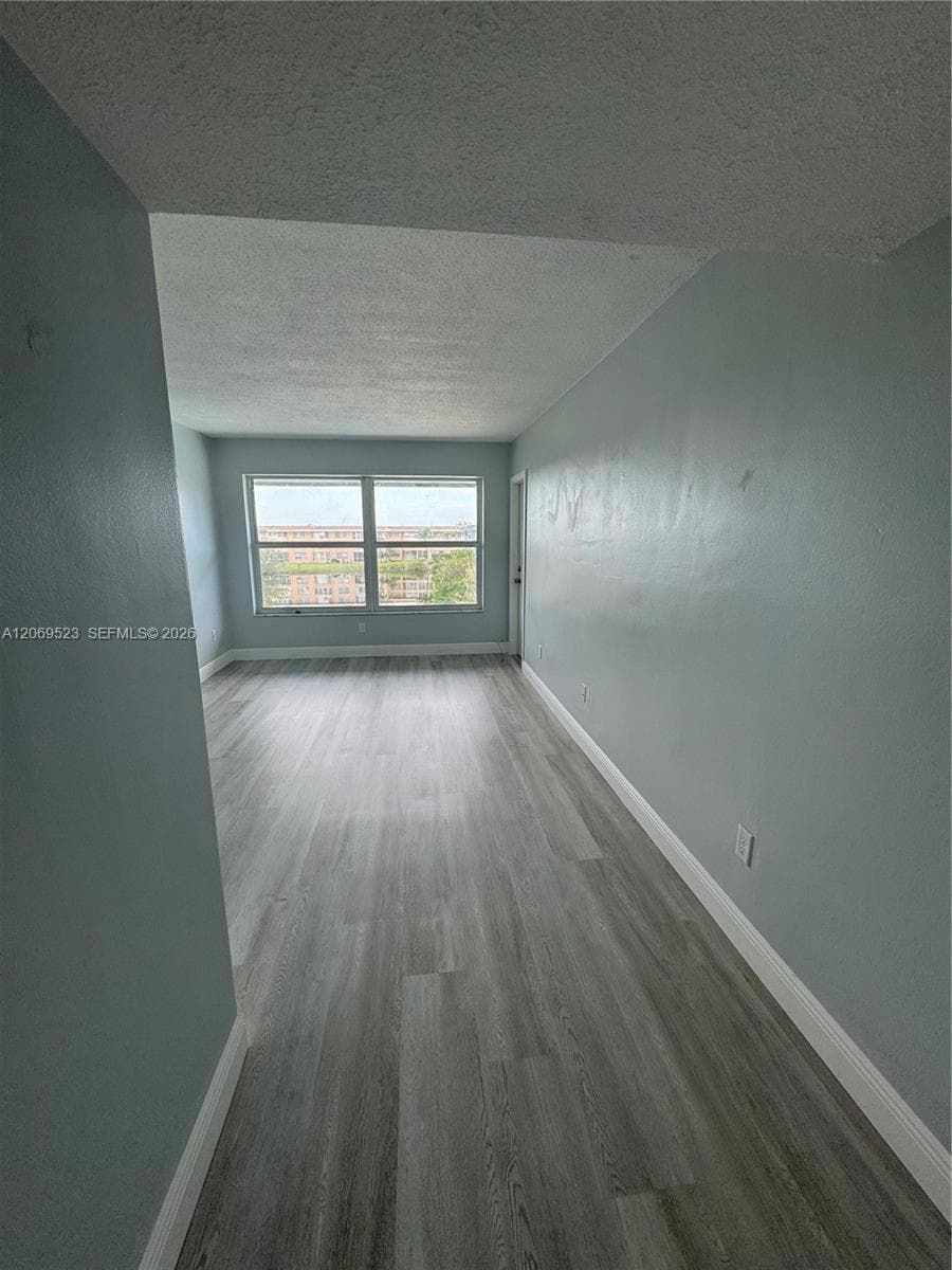 SECOND FORUM CONDO · #C305 in Miami - Photo 23