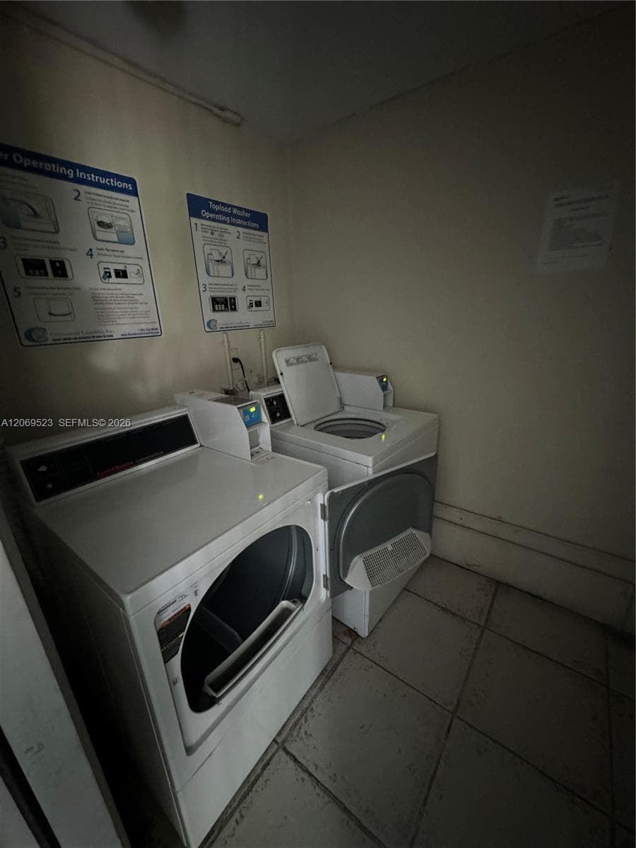SECOND FORUM CONDO · #C305 in Miami - Photo 26