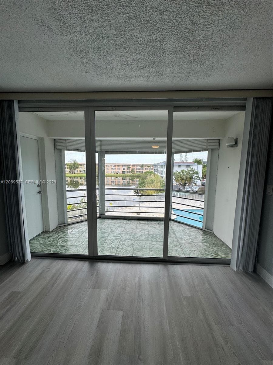 SECOND FORUM CONDO · #C305 in Miami - Photo 5