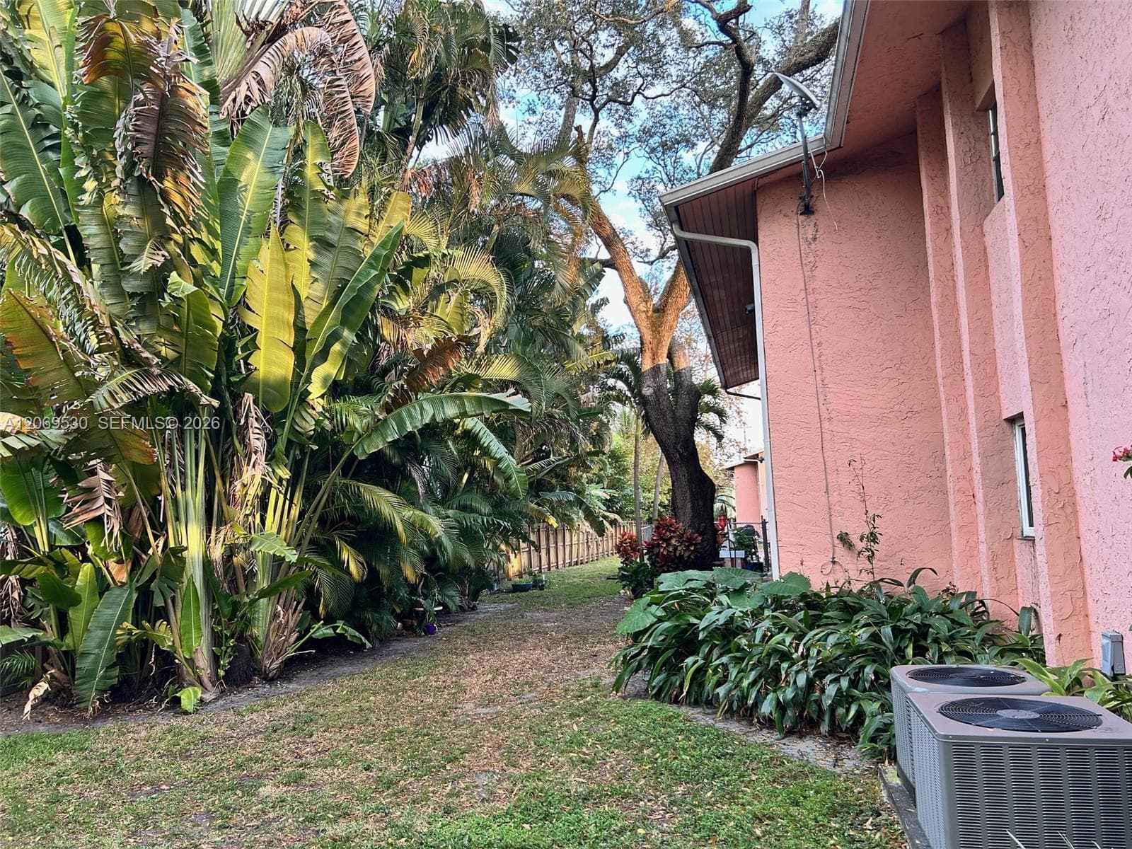 OAK TREE GARDEN CONDO · #J in Fort Lauderdale - Photo 67