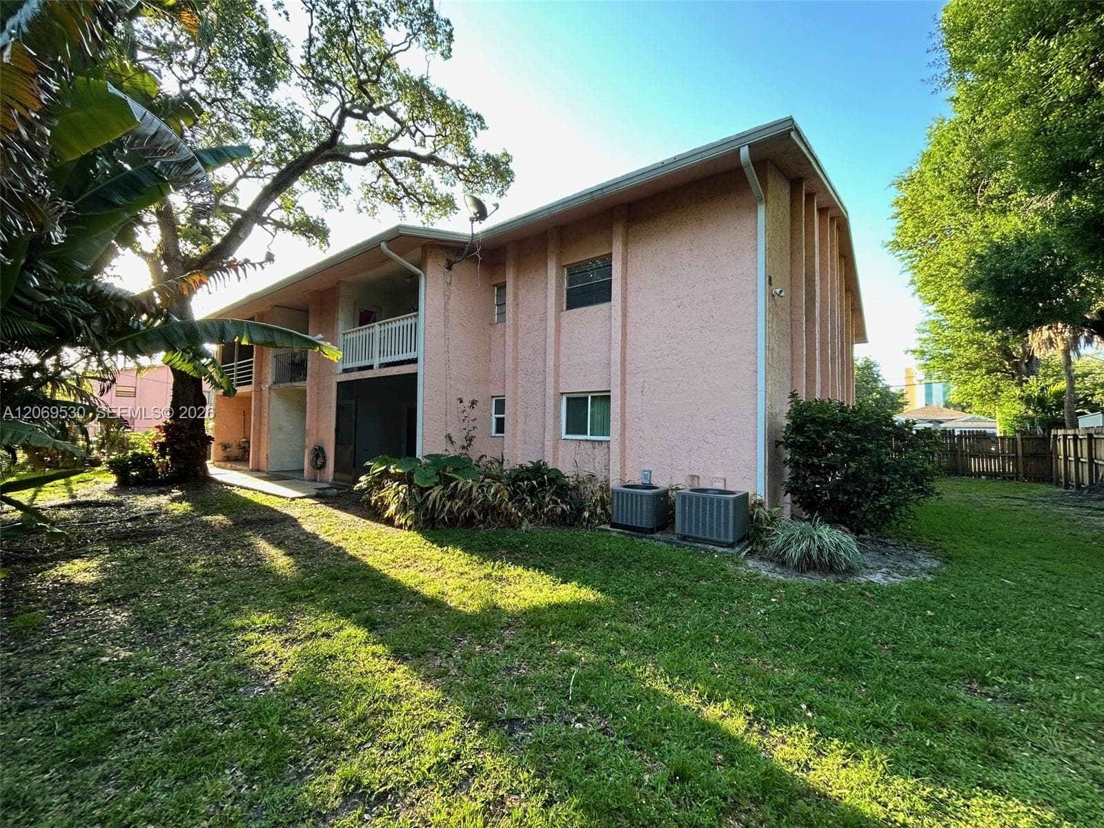 OAK TREE GARDEN CONDO · #J in Fort Lauderdale - Photo 65