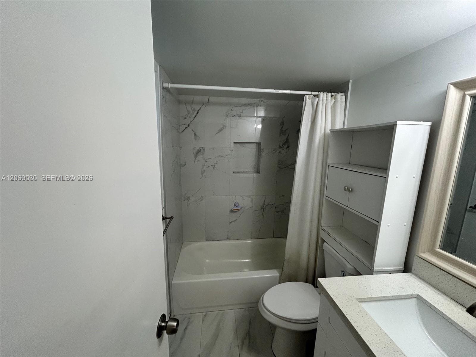 OAK TREE GARDEN CONDO · #J in Fort Lauderdale - Photo 15