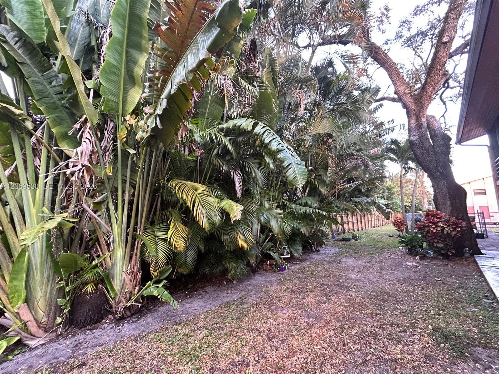 OAK TREE GARDEN CONDO · #J in Fort Lauderdale - Photo 25