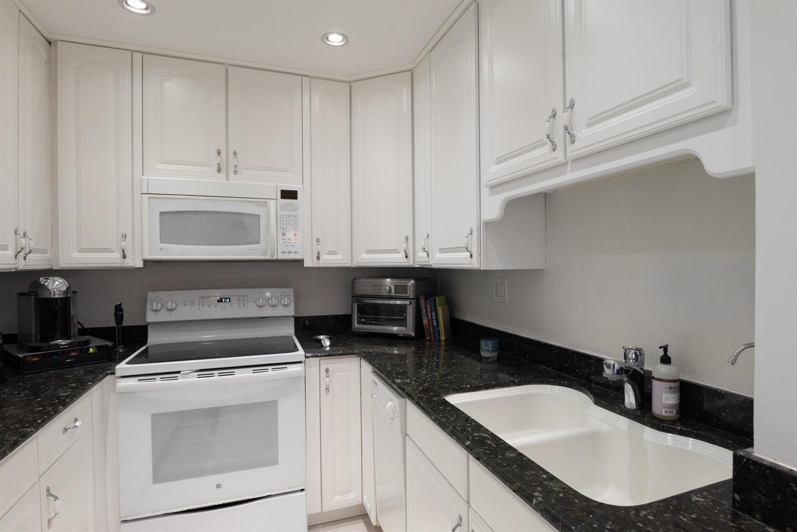 © Clark-2840 S Ocean BLVD 517-018