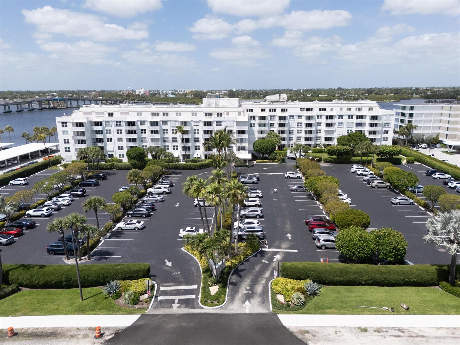 © Clark-2840 S Ocean BLVD 517-037
