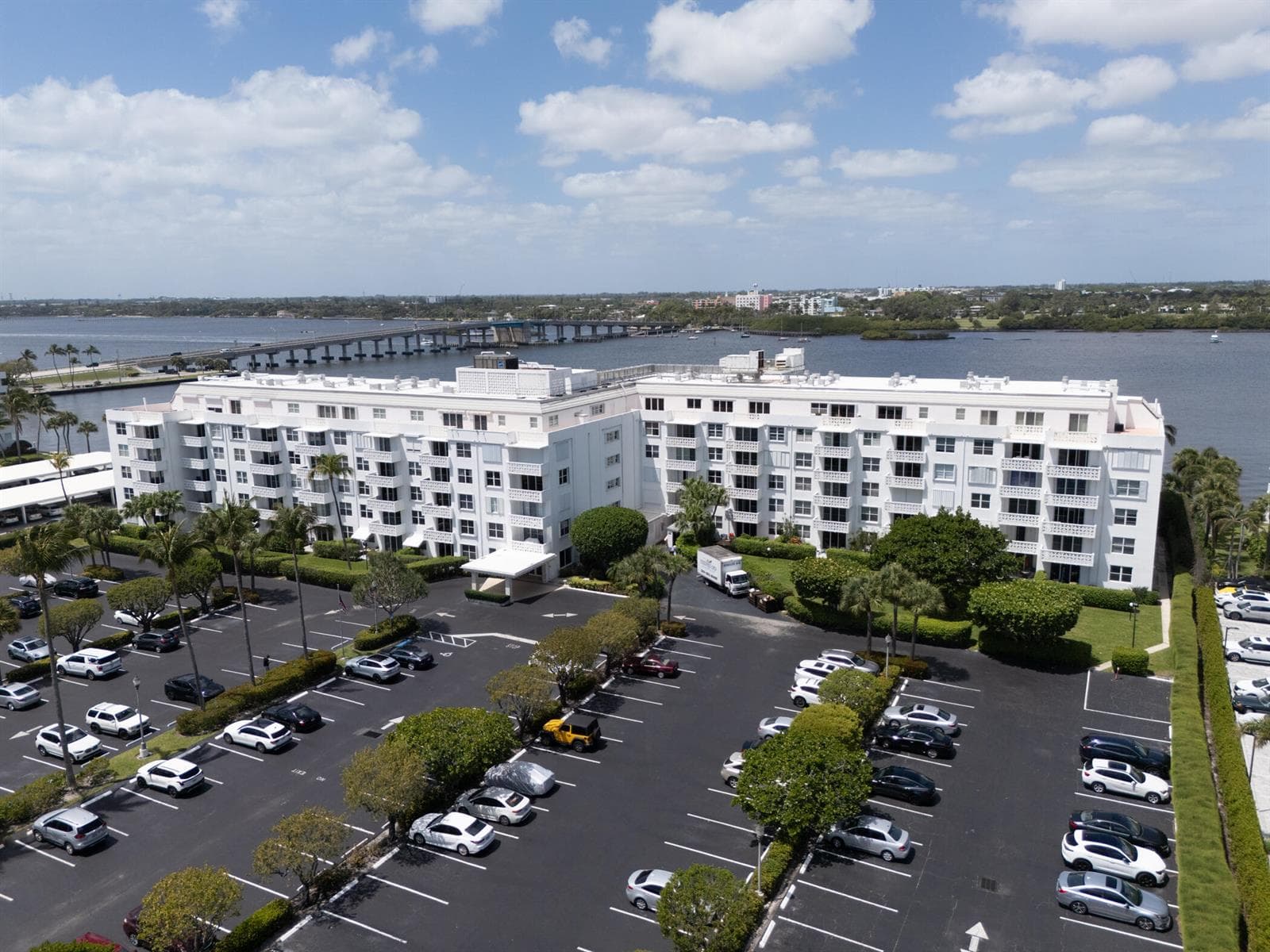 © Clark-2840 S Ocean BLVD 517-036