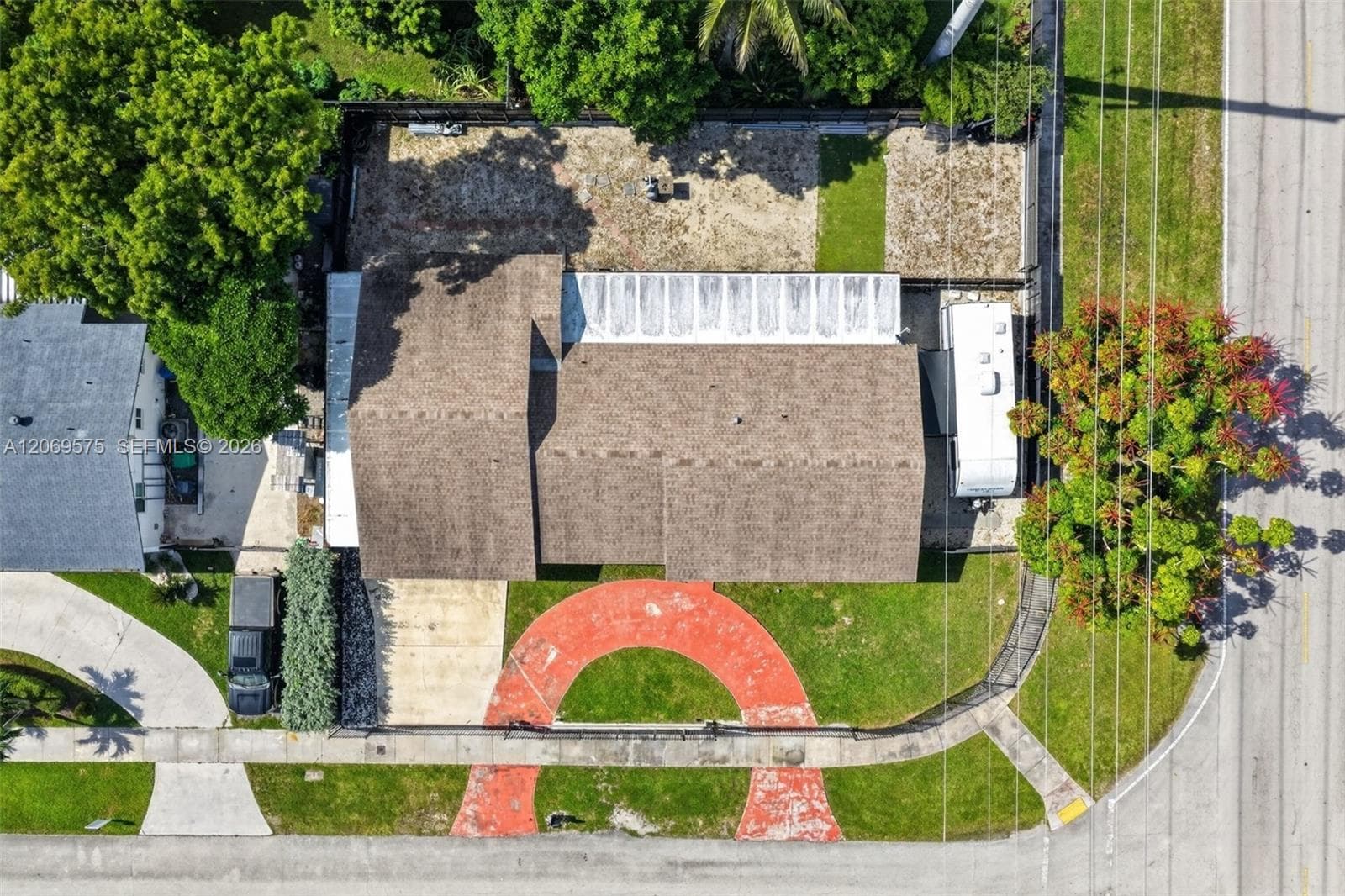 10660 SW 164th St photo 5