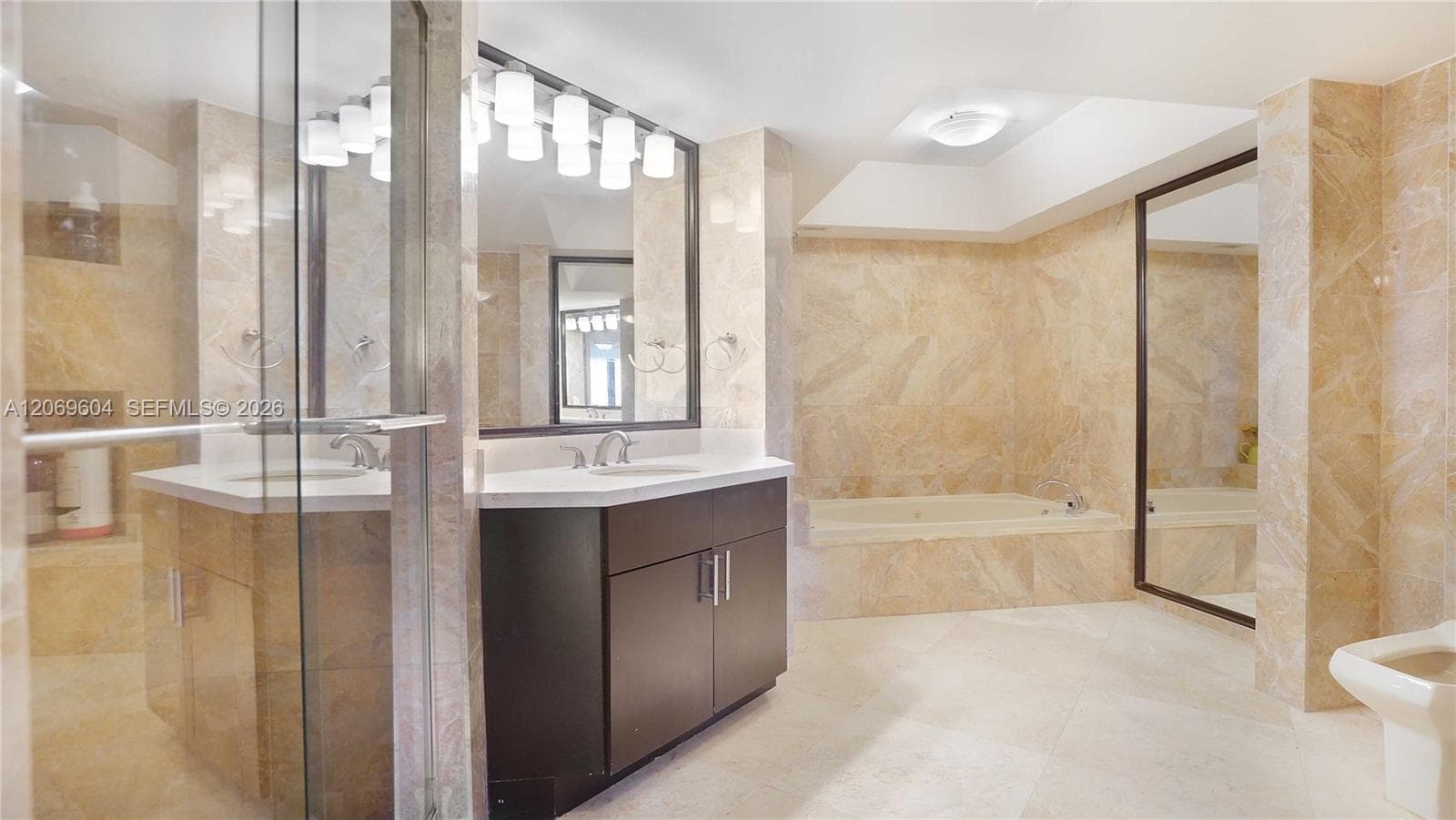 LEXCELLENCE CONDO · #1505 in Miami Beach - Photo 17