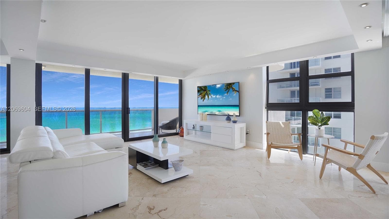 LEXCELLENCE CONDO · #1505 in Miami Beach - Photo 3