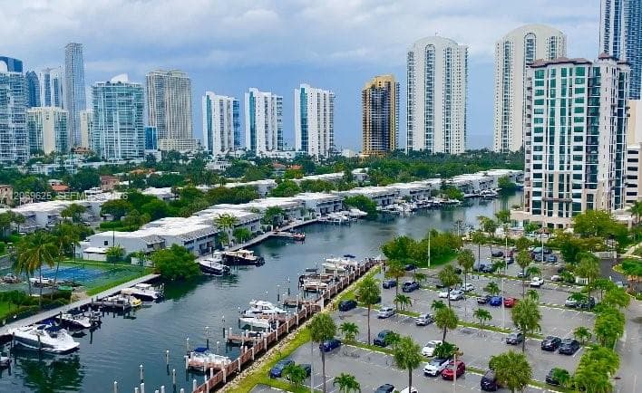 Coastal Towers · #316 in Sunny Isles Beach - Photo 5