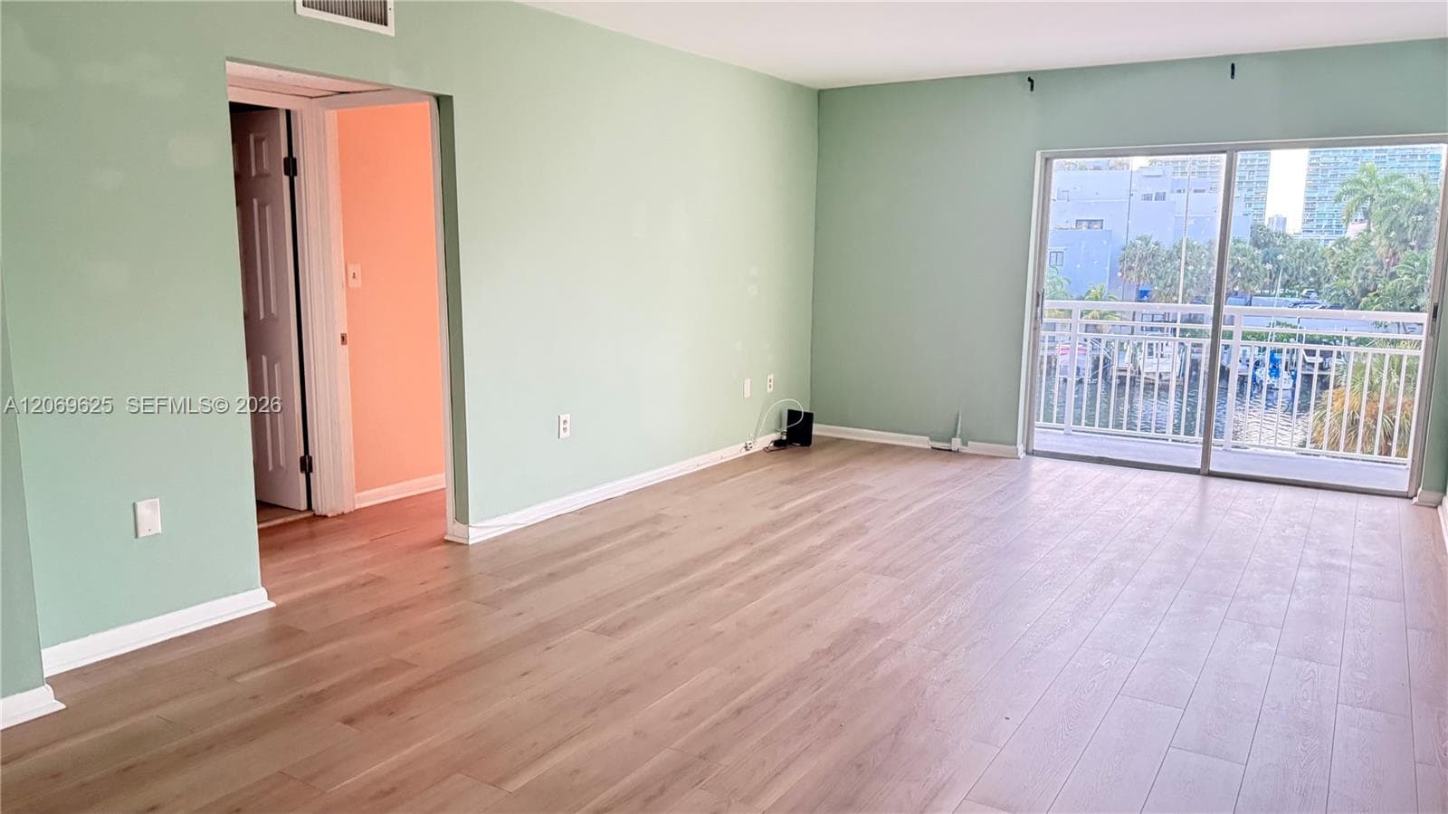 Coastal Towers · #316 in Sunny Isles Beach - Photo 11