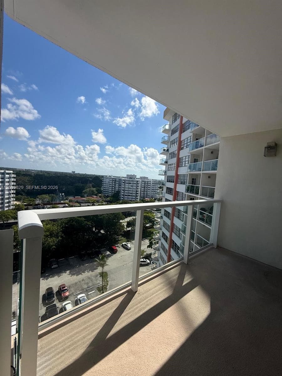 BUCKLEY TOWERS CONDO - EA · #1113E in Miami - Photo 13
