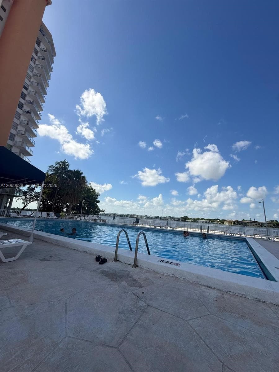 BUCKLEY TOWERS CONDO - EA · #1113E in Miami - Photo 16